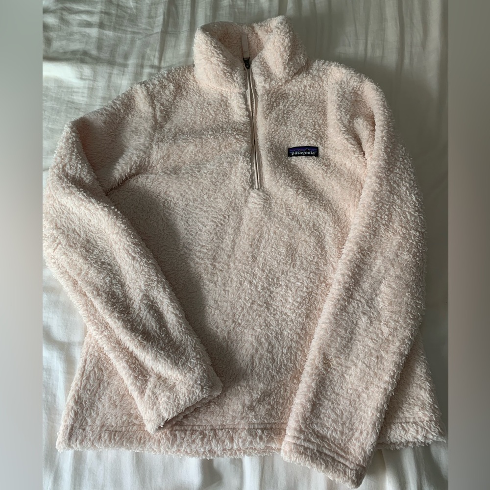 Patagonia quarter zip size small